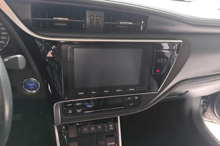 Used Toyota Corolla Hybrid E+ 2019 1.8L E-CVT Luxury Edition
