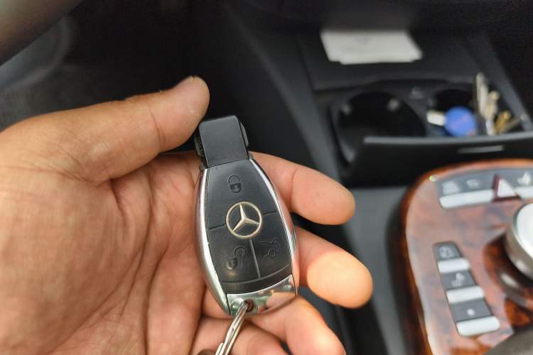 Used Mercedes-Benz S-Class AMG 2007 AMG S 65 Vehicle Key