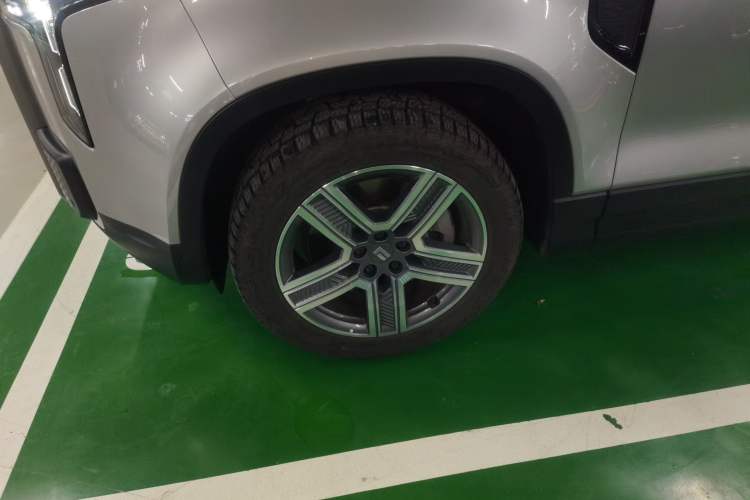 Used Polestones 01 2023 All-Purpose 7-Seater Version
