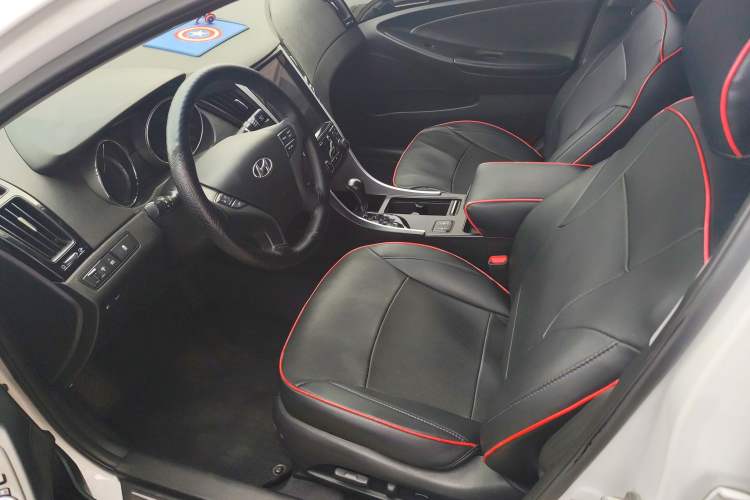 Used Hyundai Sonata 2014 2.4L Automatic Luxury Version China IV Standard