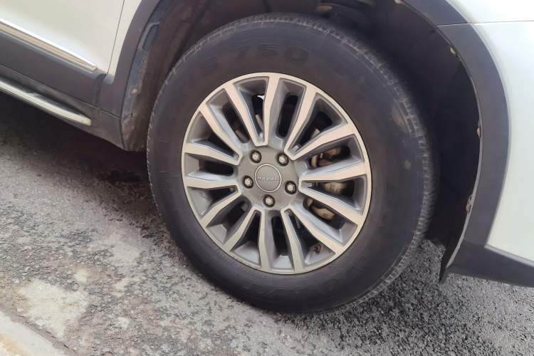 Used Haval H6 2015 Sport Edition 1.5T Automatic Two-Wheel Drive Luxury Model