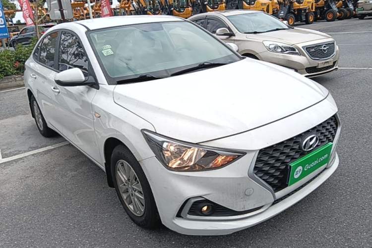 Used Hyundai Celesta 2018 1.6L Automatic GL Enjoyment Edition China VI compliant
