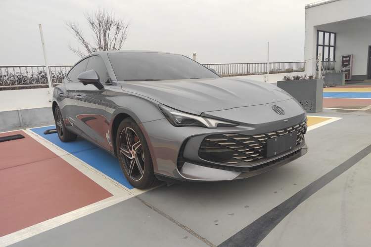 Used MG 7 2023 1.5T DCT Luxurious Supreme Edition