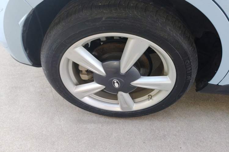 Used ORA Good Cat 2022 400km Standard Range Luxury Version Ternary Lithium Right Rear Wheel Hub