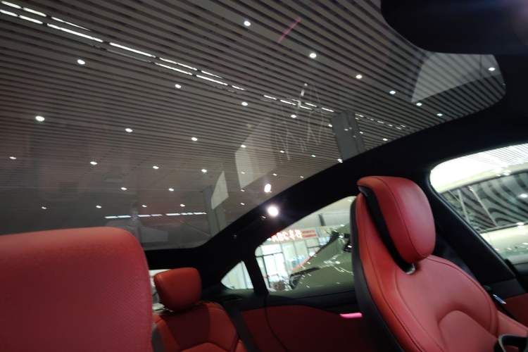 Used Xiaomi Auto SU7 2024 Four-Wheel Drive Ultra-Long Range Advanced Intelligent Driving Max Edition