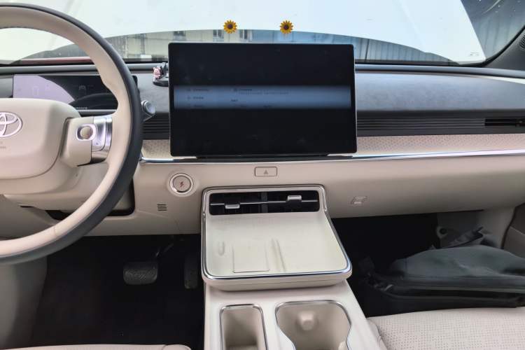 Used Toyota BZ 3X 2025 520 Pro+ Audio And AC Panel