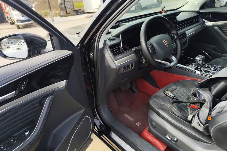 Used Hongqi HS5 2022 Facelifted Version 2.0T Smart Connect Flagship All-Wheel-Drive Edition
