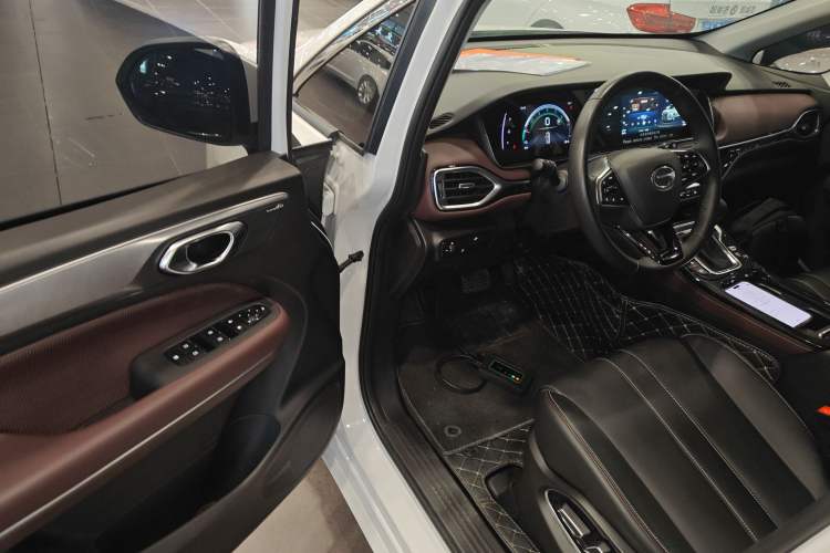 Used GAC Trumpchi M6 2023 PRO 270T DCT Luxury Edition