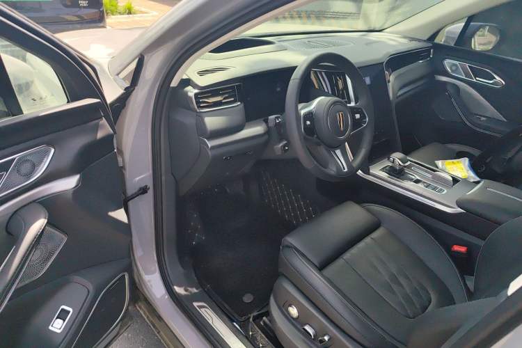 Used Hongqi HS7 PHEV 2024 2.0T PHEV Four-Wheel-Drive Flagship Edition 6 Seats