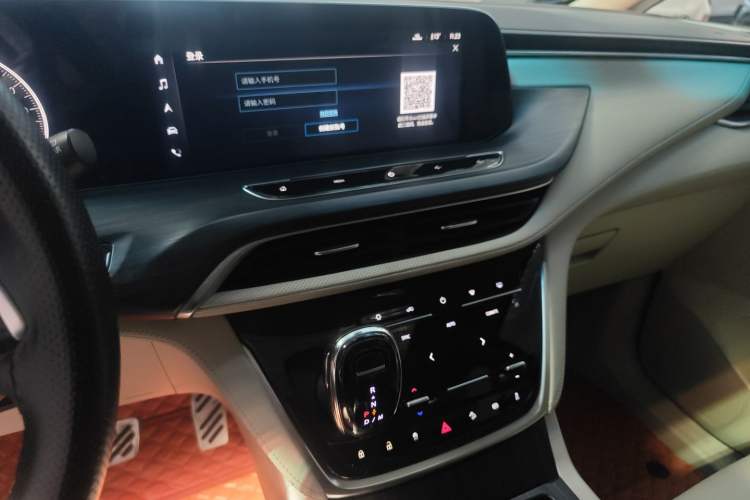 Used Buick GL8 2021 ES Landtrek 653T Comfort Edition