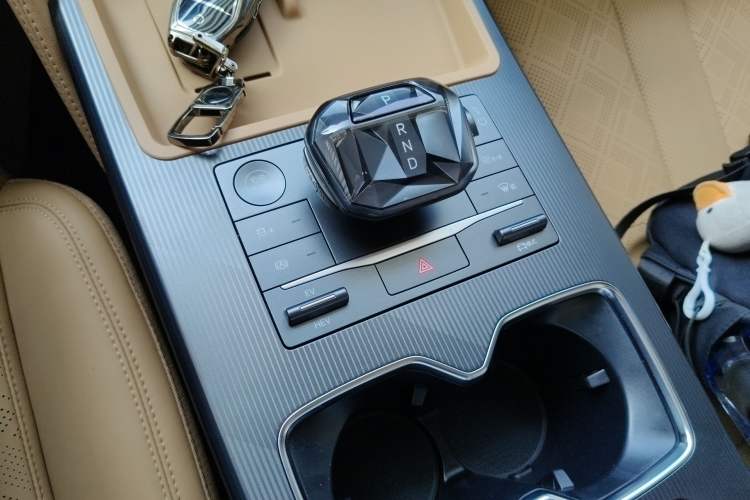 Used BYD Song L DM-i 2024 112 km Leading Edition
