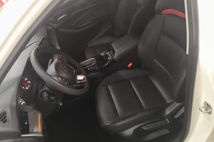 Used MG 5 2022 180 DVVT CVT Youth Style Edition Left Front Seat