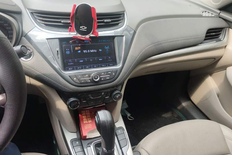 Used Chevrolet Malibu 2016 2.0L Automatic Luxury Edition
