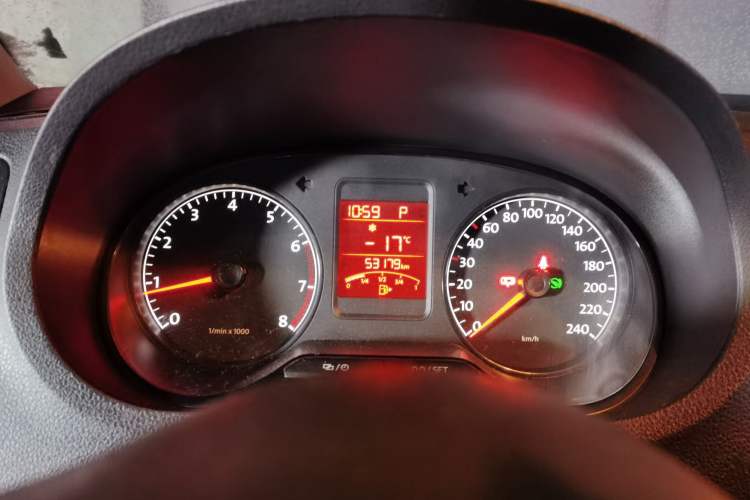 Used Volkswagen Polo 2012 1.6L Cross Polo Automatic Transmission Instrument Cluster