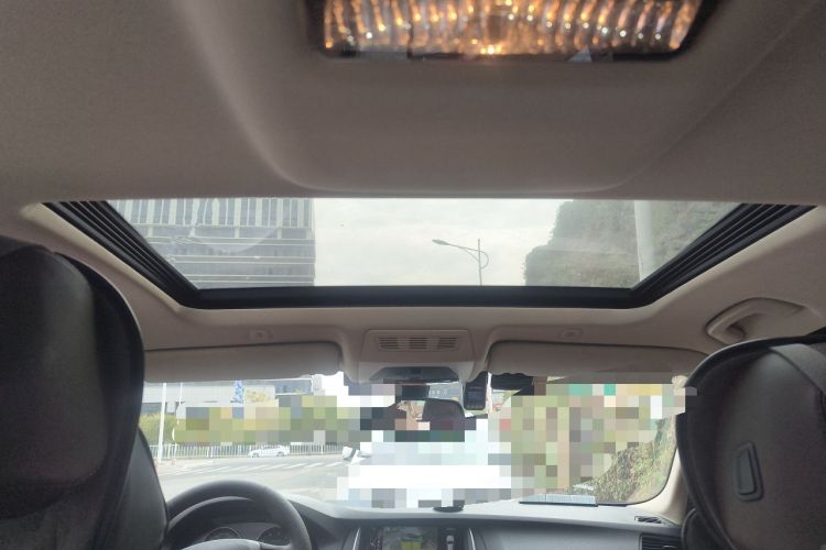 Used BMW 5 Series 2014 525Li Luxury Design Package Headliner