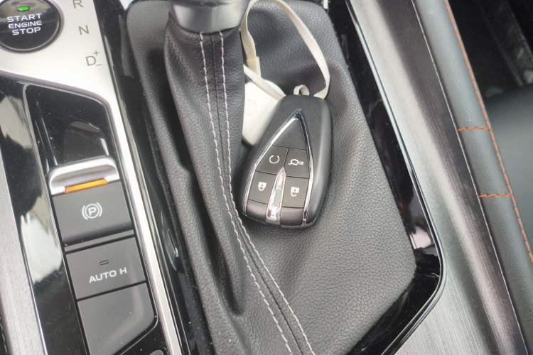 Used CHANGAN OSHAN X7 PLUS 2022 1.5T Blue Whale Edition Automatic Prestige Version Vehicle Key