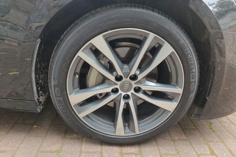 Used Audi A6L 2019 45 TFSI Prestige Dynamic Edition Right Front Wheel Hub