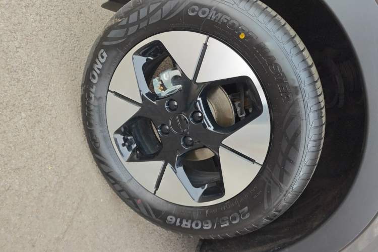 Used Geely Galaxy Geome 2025 310km Dream Edition Exterior 4