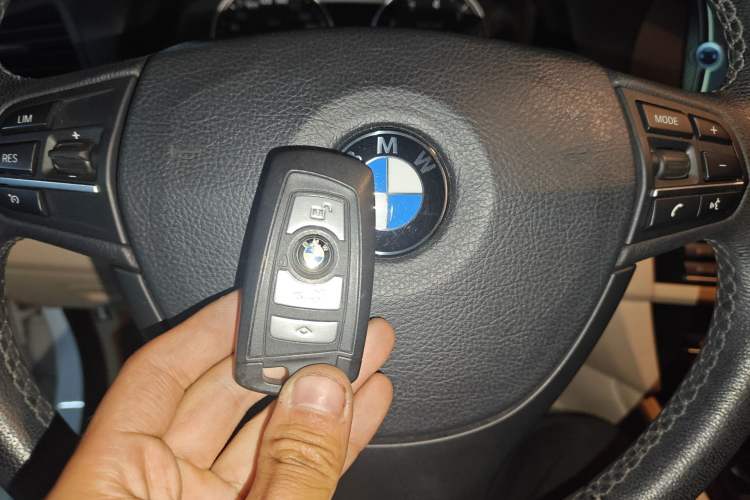 Used BMW 5 Series 2012 523Li Luxury Model Vehicle Key
