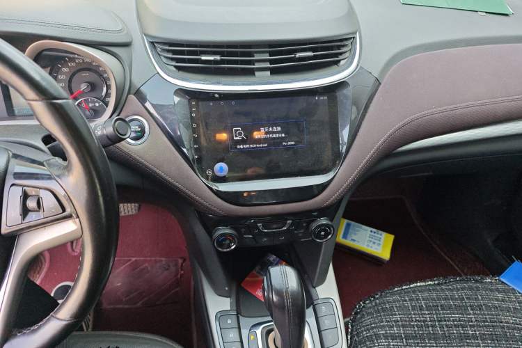 Used Chevrolet Malibu 2018 530T Automatic Fashion Edition Audio And AC Panel