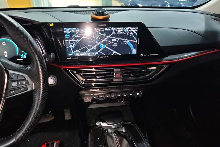 Used CHANGAN OSHAN X5 2021 1.5T DCT Prestige Edition Audio And AC Panel