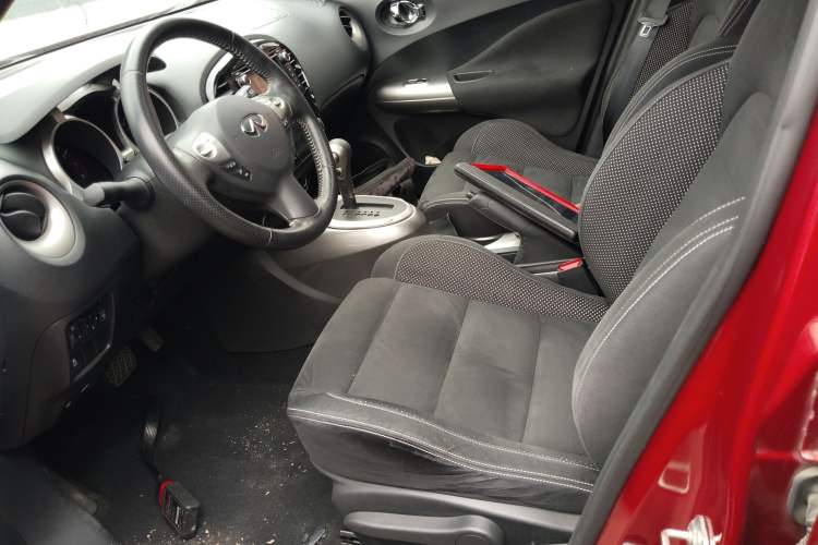 Used Infiniti ESQ 2014 1.6L Spontaneous Edition
