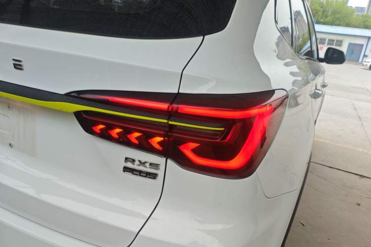 Used Roewe RX5 2021 PLUS 330TGI Automatic National Style Smart Enjoyment Edition Right Rear Taillight