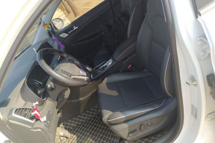 Used Hyundai Tucson 2019 280TGDi Dual-Clutch Two-Wheel Drive Fashion Edition China VI Standard