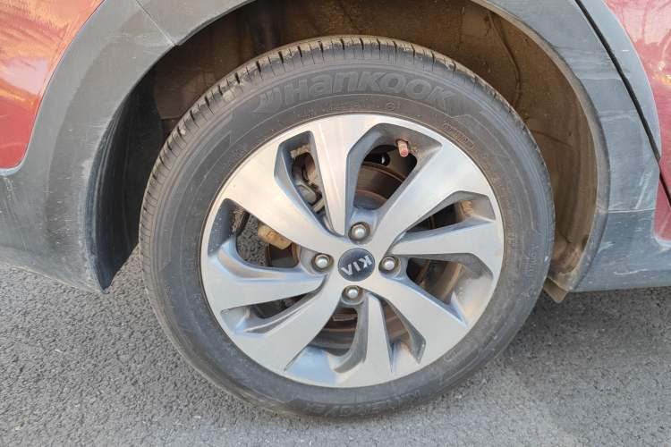 Used Kia KX Cross 2017 1.4L AT GLS
