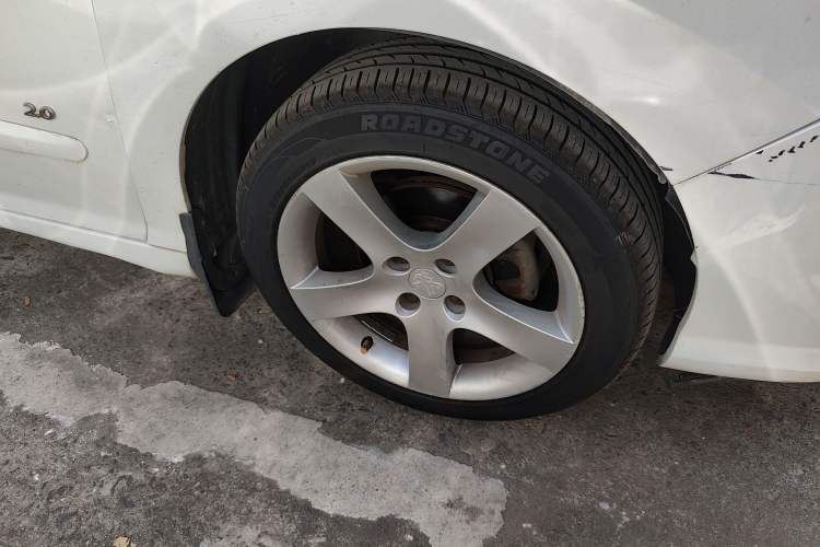 Used Peugeot 408 2013 2.0L Automatic Comfort Edition
