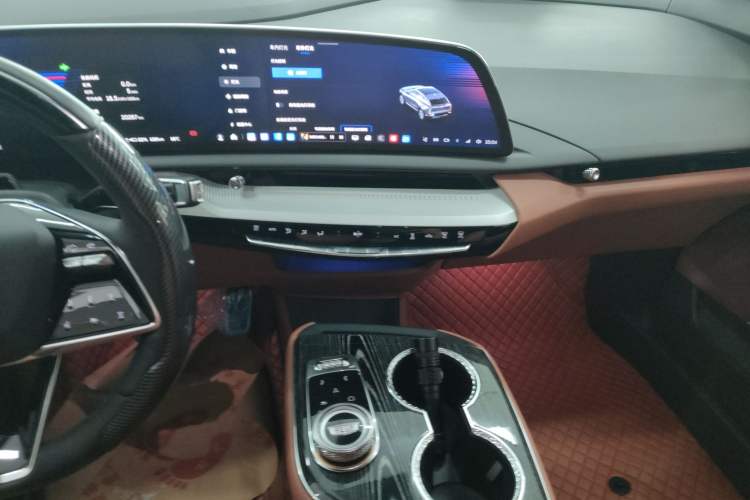 Used Cadillac OPTIQ 2024 Four-Wheel Drive Long-Range Version
