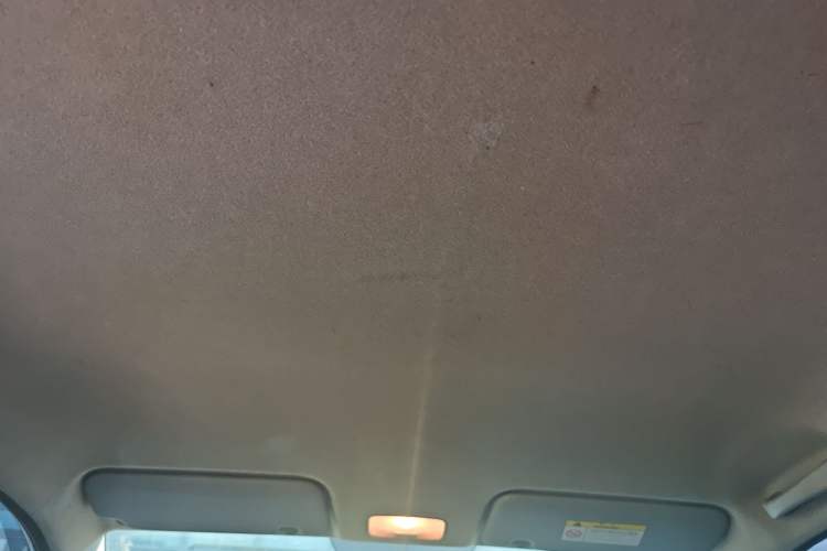 Used Hyundai Verna (older generation) 2017 1.4L Manual Refreshed Version China VI Standard Headliner