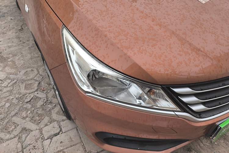 Used Baojun 310 2016 1.2L manual Comfort trim level Right Front Headlight