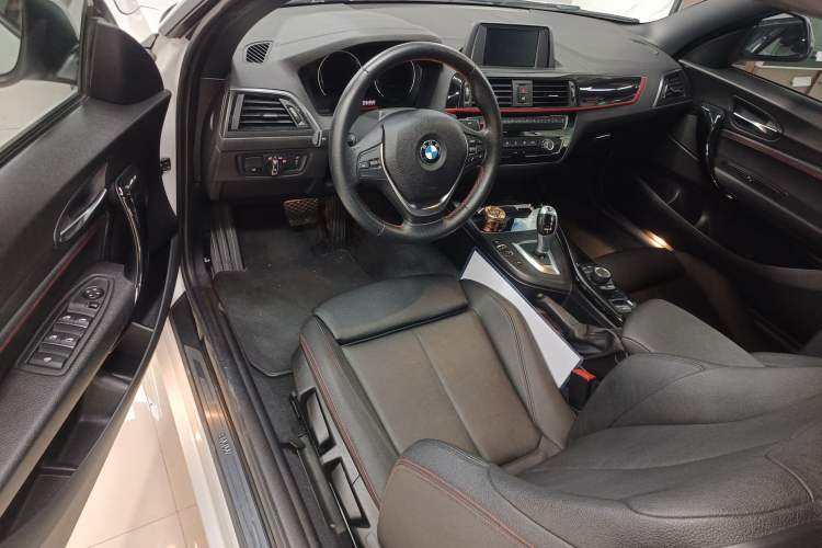 Used BMW 2 Series 2018 220i Convertible Coupe Sports Design Package