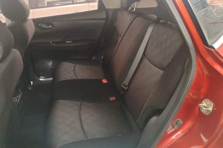 Used Nissan Tiida 2016 1.6L CVT Cool Dynamic Edition
