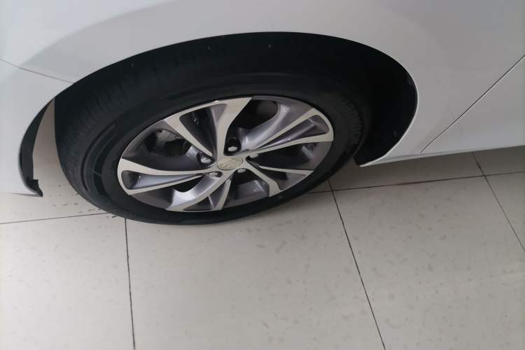 Used Buick Verano 2023 Pro Enjoyment Edition Exterior 4