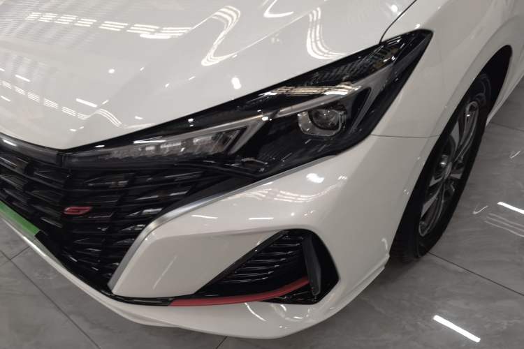 Used CHANGAN Eado 2024 PLUS Blue Whale NE 1.4T GDI DCT High-Energy Edition Left Front Headlight