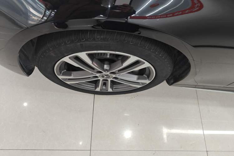 Used Mercedes-Benz E-Class 2023 Restyled E 260 L Sport Edition Exterior 4