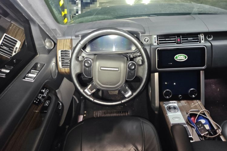 Used Land Rover Range 2018 3.0 SC V6 Vogue Extended-Length Model
