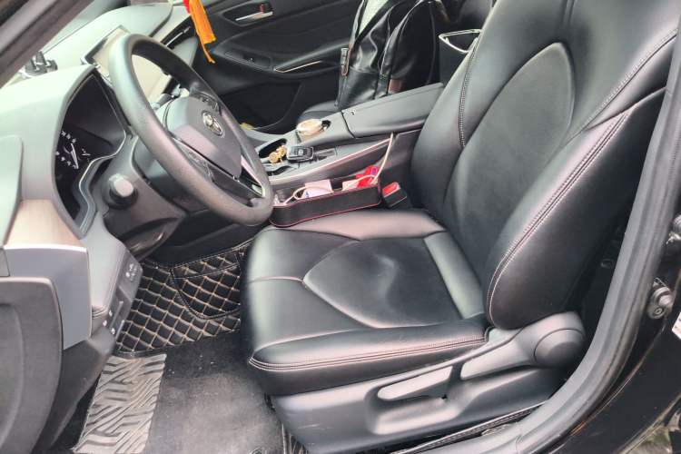 Used Toyota Avalon 2019 2.0L Ambition Edition China VI
