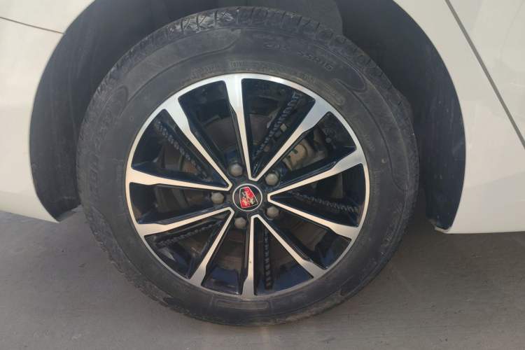 Used Roewe i5 2020 1.5L Automatic 4G Connect Luxury Flagship Edition