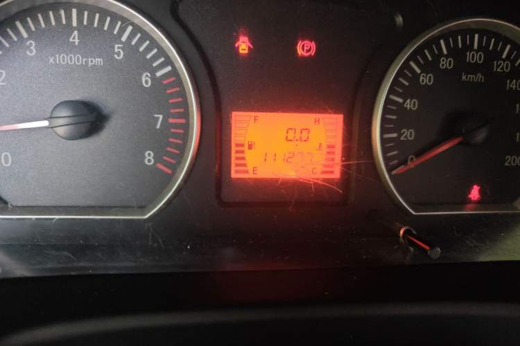 Used FORTHING Lingzhi 2014 V3 1.5L 7-Seater Luxury Model
