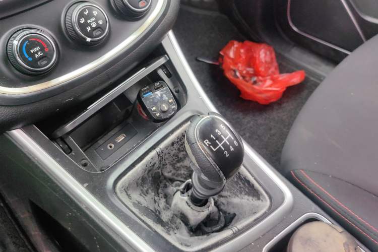 Used Baojun 560 2016 1.8L Manual Comfort Edition
