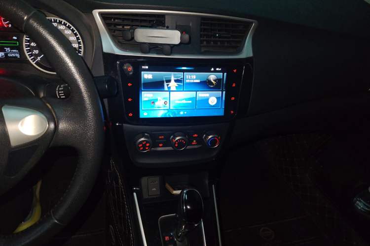 Used Nissan Sylphy 2019 1.6XV CVT Smart Connect Luxury Edition China VI Standard Audio And AC Panel