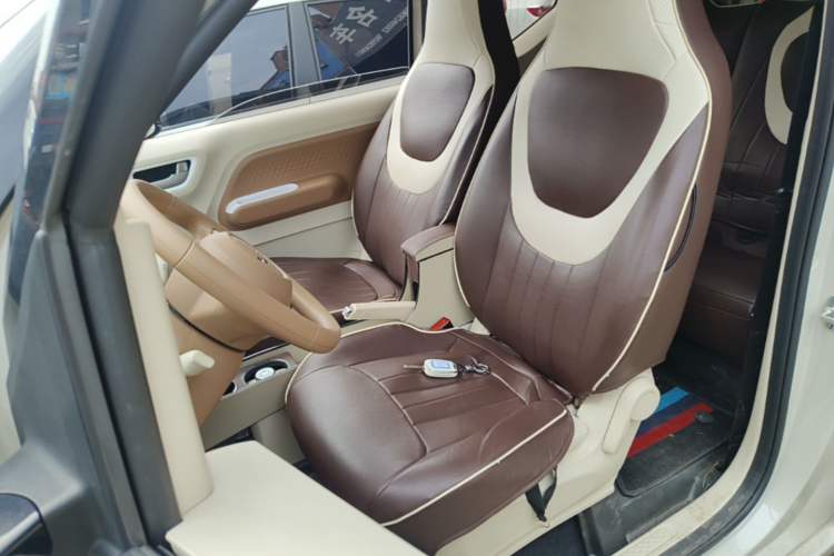 Used Wuling Hongguang MINIEV 2024 3rd Generation 215km Youth Edition Left Front Seat