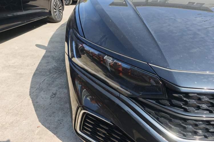 Used Volkswagen Passat 2024 330TSI Starry Elite Edition Right Front Headlight