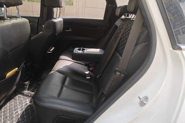 Used Kia KX7 2017 2.0T Automatic 4WD DLX 7-Seater