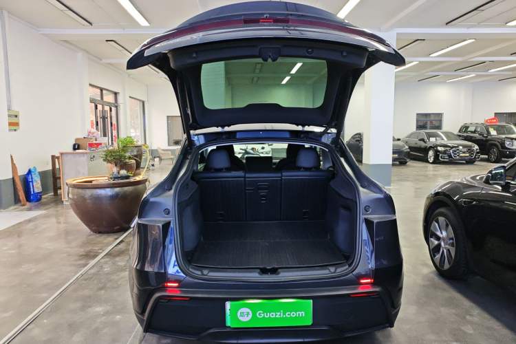 Used Tesla Model Y 2025 Long-Range All-Wheel Drive First Edition
