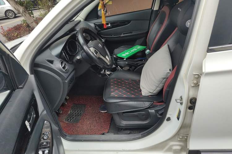 Used HYOSOW S3 2014 1.5L Comfort Version China IV Emission Standard