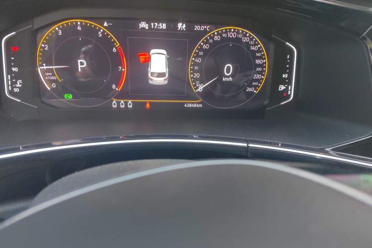 Used Volkswagen Tayron 2021 330TSI Two-Wheel Drive 30th Anniversary Edition Odometer Close Up